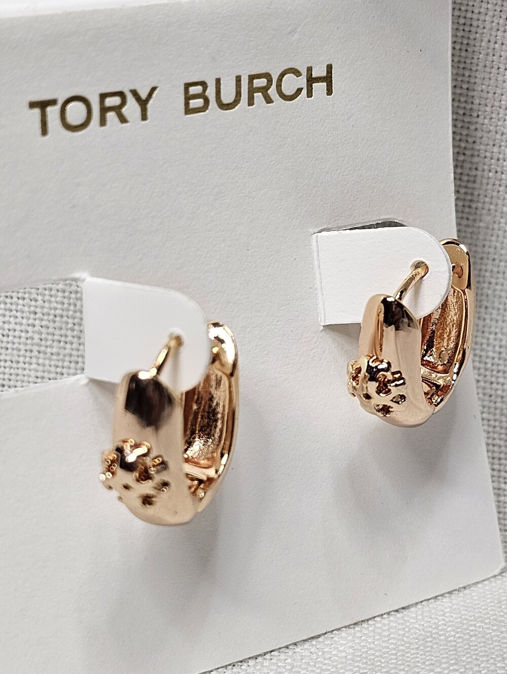 Tory Burch 18k Plated Rose Gold Icon Huggies Earrings New